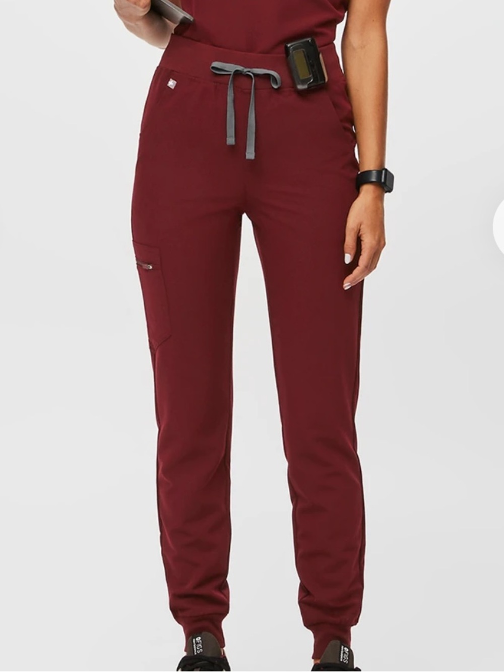 FIGS Technical Collection Zamora Jogger Scrub Pants XS Burgundy